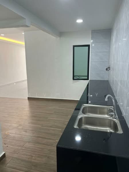1-storey Terraced House for Sale in Taman Aman (Senai) - Alviss Tay - Kitchen - PropertyGuru.com.my