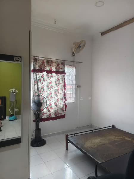 Kepong Ulu untuk Untuk Disewa - RM 1,500 /bulan, Mac 2026 - Bedroom - PropertyGuru.com.my