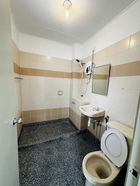 Rumah Teres 2 Tingkat untuk Disewa di Usj 11 (Subang Jaya) - Emily Ng - PropertyGuru.com.my