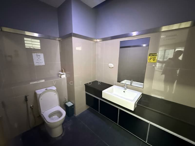 Office for Sale in Kampung Kerinchi (Bangsar South) (Kuala Lumpur) - Victor Han - Bathroom - PropertyGuru.com.my