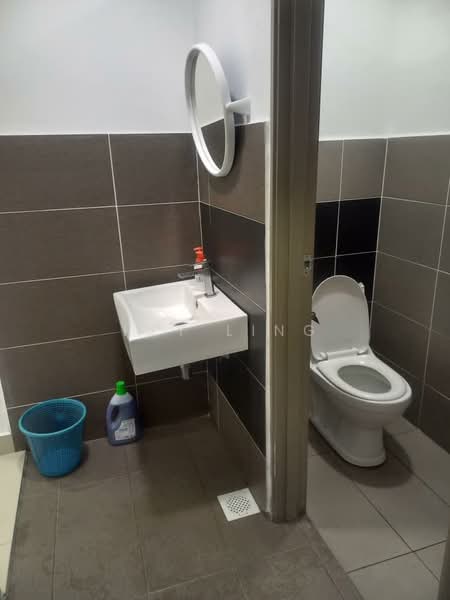Shop / Office for Rent in Petaling Jaya (Selangor) - Key Ling - Bathroom - PropertyGuru.com.my