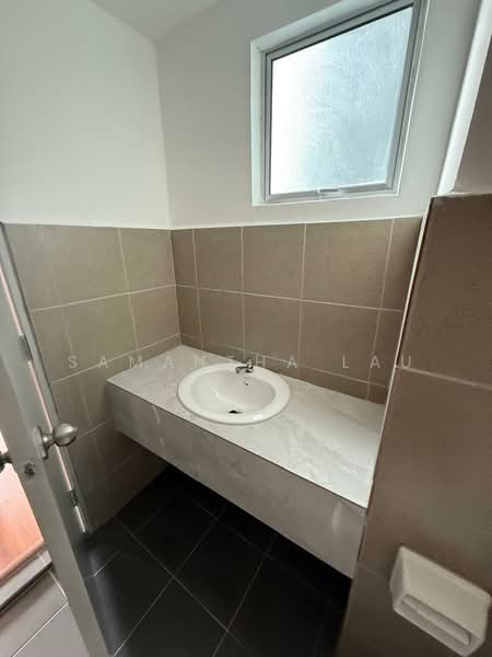 Condominium for Sale at Sri Angsana Hilir - Samantha Lau - Bathroom - PropertyGuru.com.my