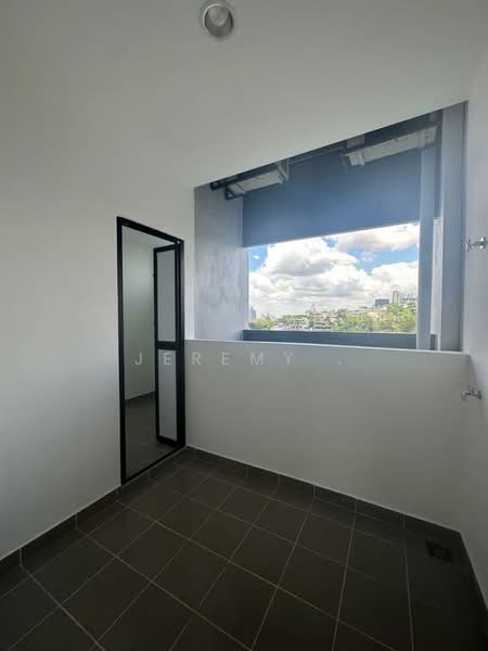 Condominium for Sale at Damansara Fifty6 - Jeremy . - Balcony - PropertyGuru.com.my