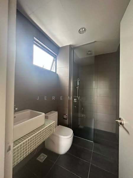 Condominium for Sale at Damansara Fifty6 - Jeremy . - Bathroom - PropertyGuru.com.my