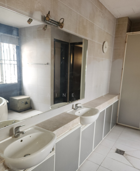 Taman Yarl, Old Klang Road, KL untuk Untuk Dijual - RM 2,980,000, Mac 2026 - Bathroom - PropertyGuru.com.my