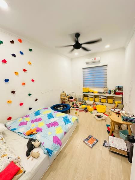 2-storey Terraced House for Sale in Taman Scientex Rawang (Rawang) - David Lee - Bedroom - PropertyGuru.com.my