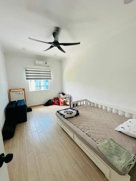 2-storey Terraced House for Sale in Taman Scientex Rawang (Rawang) - David Lee - Bedroom - PropertyGuru.com.my