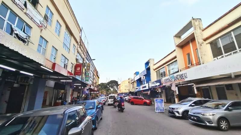 Bandar Putra Kulai Kulai Double Storey Terrace Shop (End Lot) Kulai Kulai Bandar Putra untuk Untuk Dijual - RM 1,080,000, Mac 2026 - Exterior - PropertyGuru.com.my