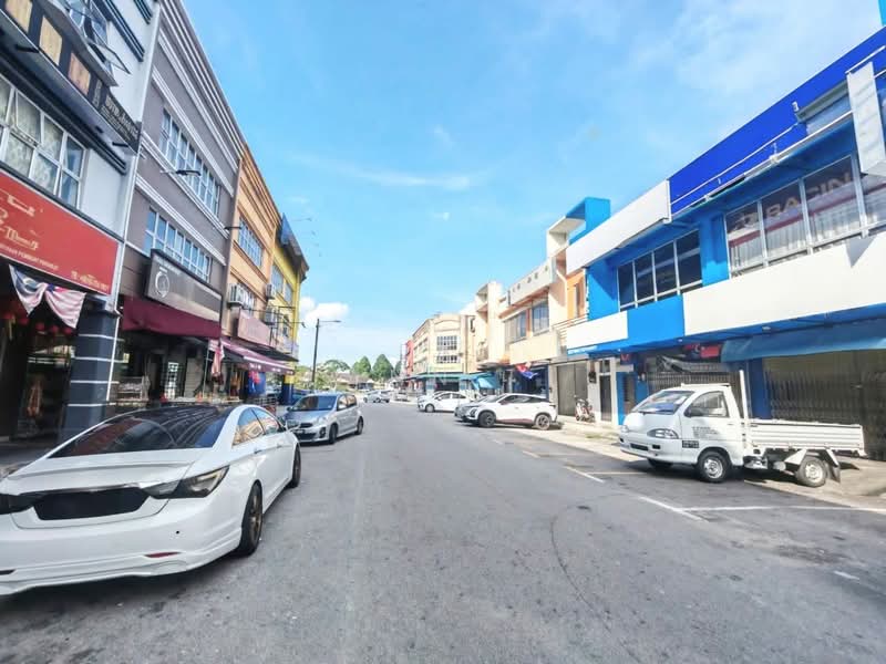 Bandar Putra Kulai Kulai Double Storey Terrace Shop (End Lot) Kulai Kulai Bandar Putra untuk Untuk Dijual - RM 1,080,000, Mac 2026 - PropertyGuru.com.my