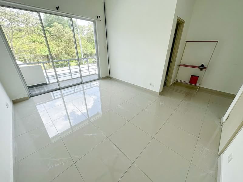 Terraced House for Sale in Ijok (Selangor) - Lucas Loh - Balcony - PropertyGuru.com.my