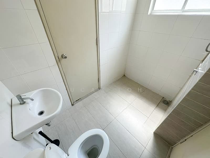 Ixora Residences @ Bandar Seri Coalfields untuk Untuk Dijual - RM 600,000, Apr 2026 - Bathroom - PropertyGuru.com.my