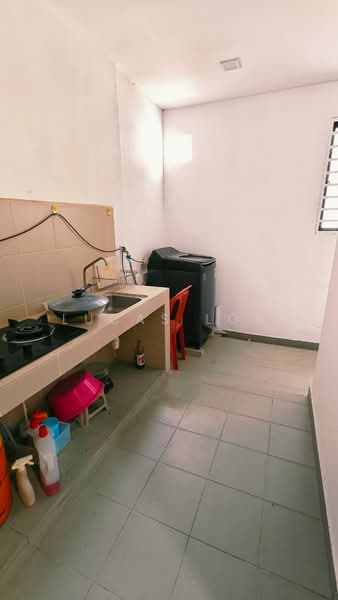 2-storey Terraced House for Sale in Bandar Seri Coalfields (Ijok) - Lucas Loh - Kitchen - PropertyGuru.com.my