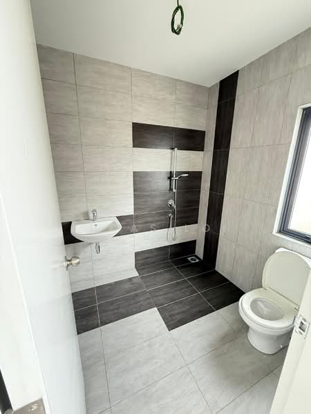 Hemingway Residences untuk Untuk Dijual - RM 930,000, Mac 2026 - Bathroom - PropertyGuru.com.my