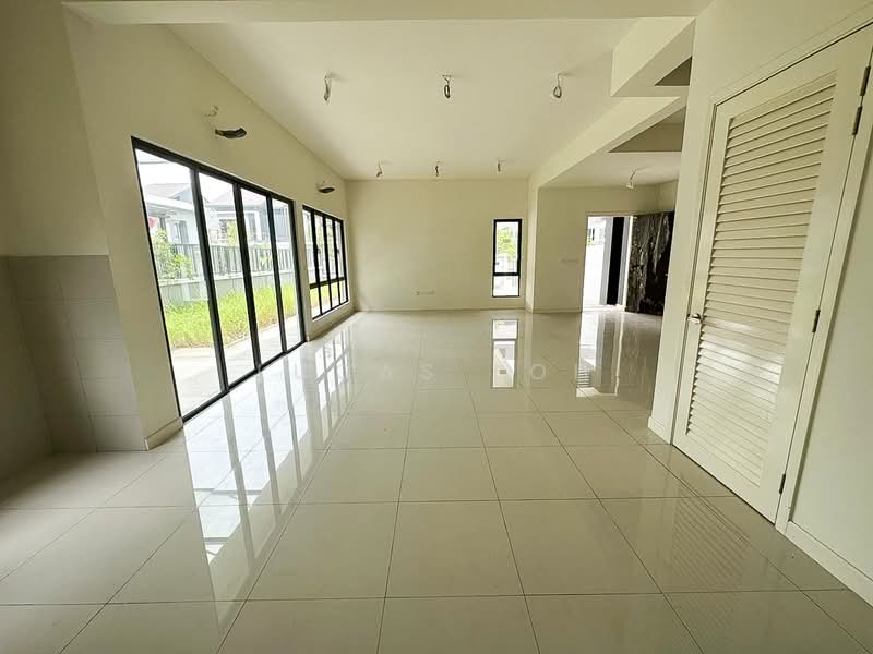 Semi-Detached House for Sale in Sungai Buloh (Selangor) - Lucas Loh - Living Room - PropertyGuru.com.my