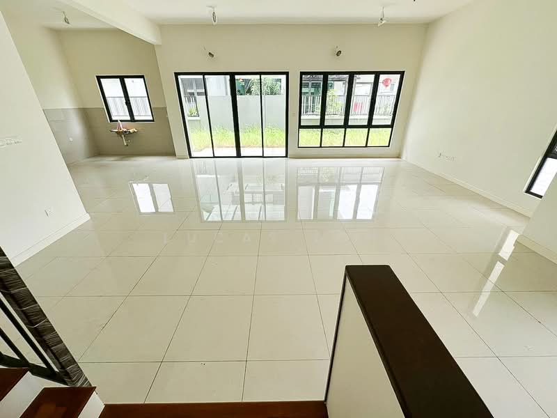 Semi-Detached House for Sale in Sungai Buloh (Selangor) - Lucas Loh - Living Room - PropertyGuru.com.my