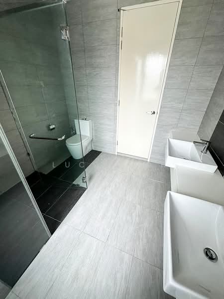Semi-Detached House for Sale in Sungai Buloh (Selangor) - Lucas Loh - Bathroom - PropertyGuru.com.my
