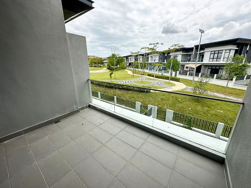 Semi-Detached House for Sale in Sungai Buloh (Selangor) - Lucas Loh - Balcony - PropertyGuru.com.my