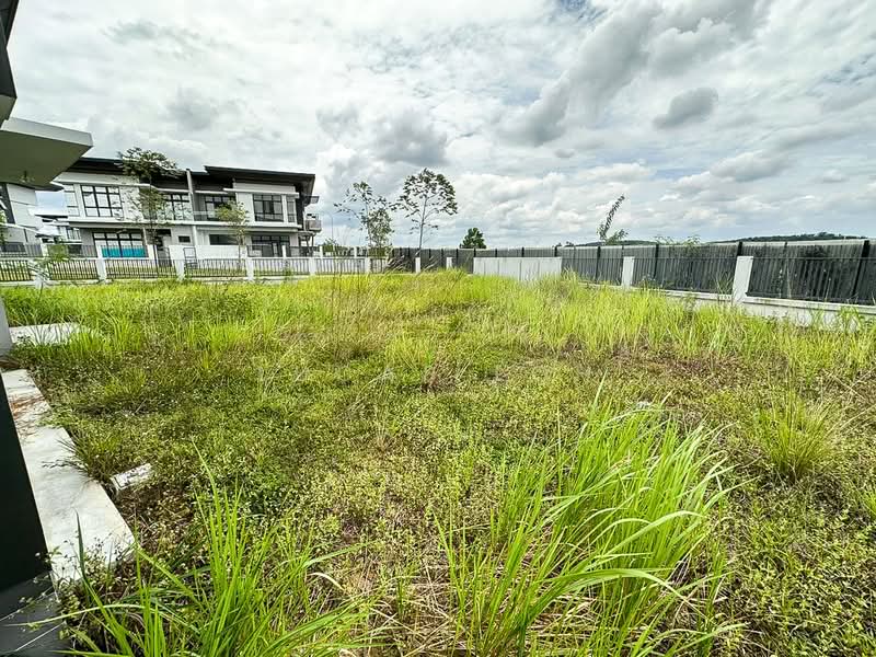 Semi-Detached House for Sale in Sungai Buloh (Selangor) - Lucas Loh - Exterior - PropertyGuru.com.my