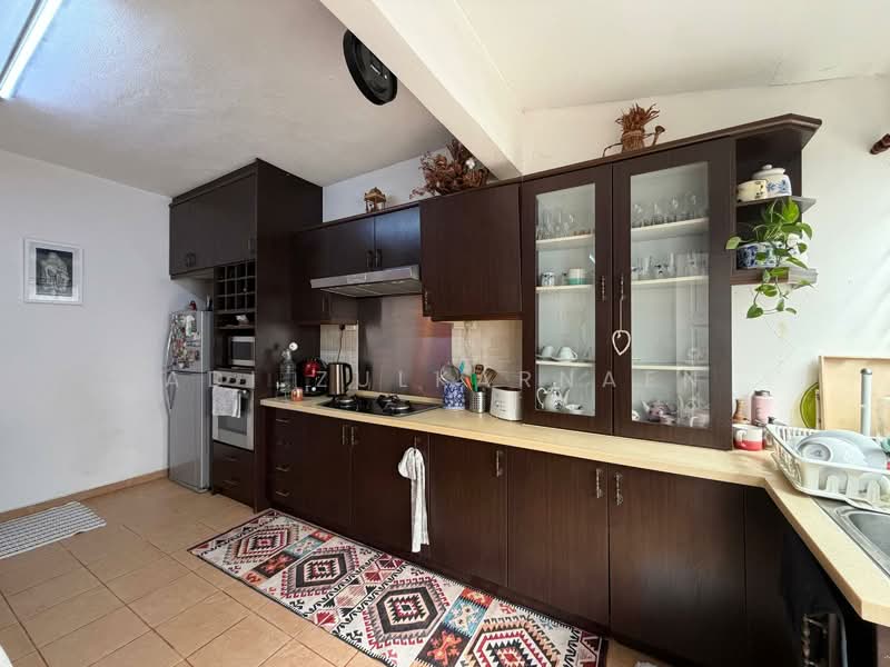 Rumah Teres untuk Dijual di Taman Pinggiran Ukay (Ulu Kelang) - Adi Zulkarnaen - Kitchen - PropertyGuru.com.my