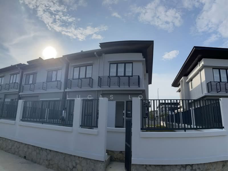 2-storey Terraced House for Sale in Sungai Buloh (Selangor) - Lucas Loh - Exterior - PropertyGuru.com.my