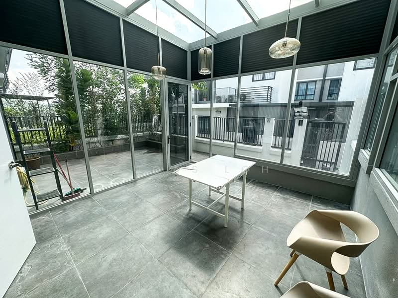 Hampton Residences untuk Untuk Dijual - RM 1,040,000, Apr 2026 - Balcony - PropertyGuru.com.my