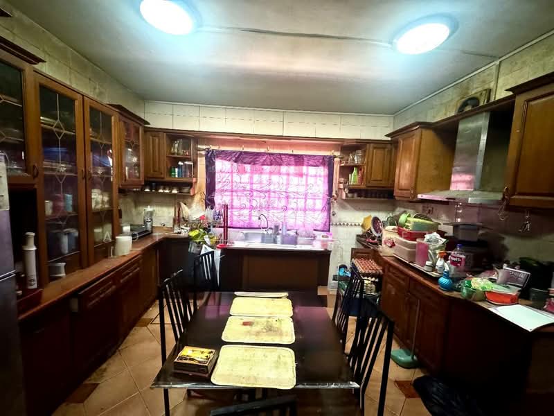 2-storey Terraced House for Sale in Kota Damansara (Selangor) - Adi Zulkarnaen - Kitchen - PropertyGuru.com.my