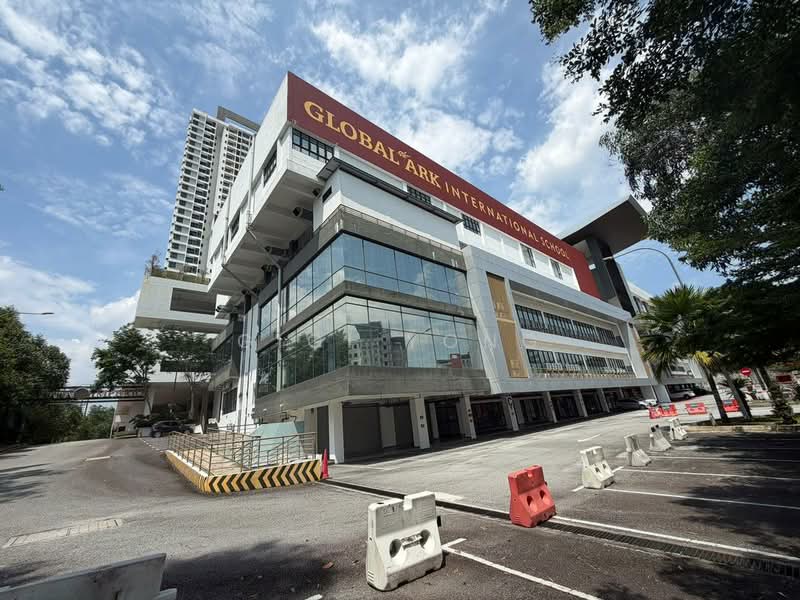 Tiara Imperio Residence untuk Untuk Disewa - RM 1,100 /bulan, Mac 2026 - Exterior - PropertyGuru.com.my