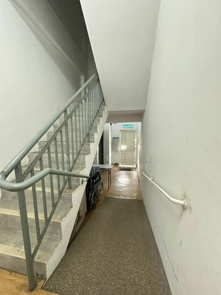 Shop / Office for Sale in Taman Cahaya Kota Puteri (Masai) - Michele Sylvester - Corridor - PropertyGuru.com.my