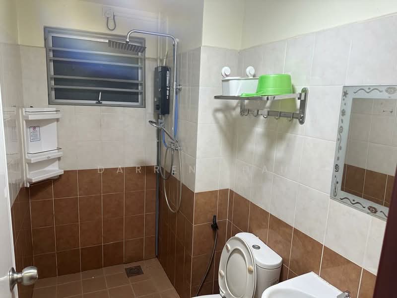 Condominium for Rent at Pearl Avenue - Darren Chan - Bathroom - PropertyGuru.com.my