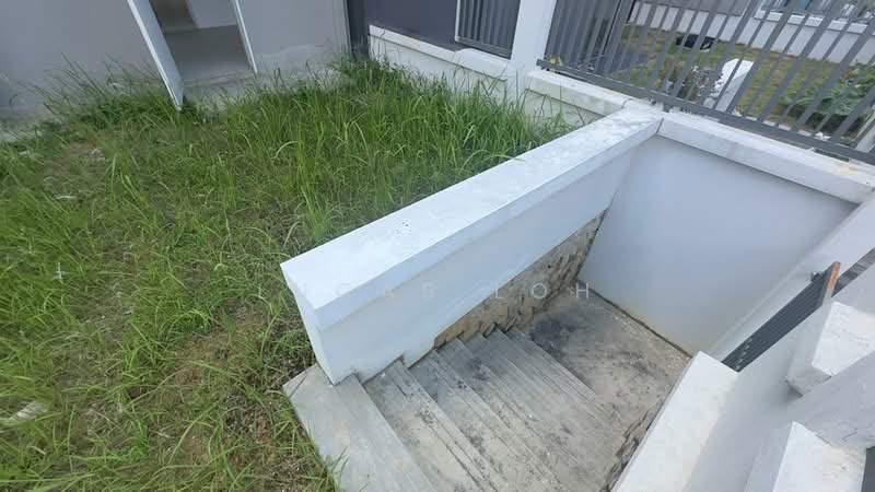 2-storey Terraced House for Sale in Sungai Buloh (Selangor) - Lucas Loh - Exterior - PropertyGuru.com.my