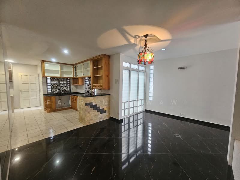 Laman 2 @ Bandar Seri Putra untuk Untuk Dijual - RM 755,000, Apr 2026 - Kitchen - PropertyGuru.com.my