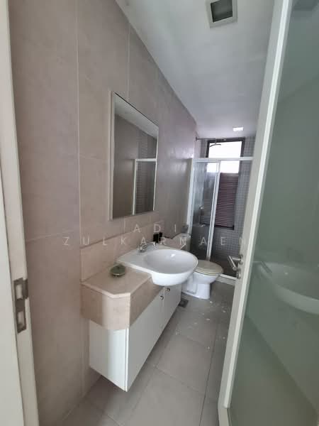 Condominium for Sale at Ara Hill Condominium - Adi Zulkarnaen - Bathroom - PropertyGuru.com.my