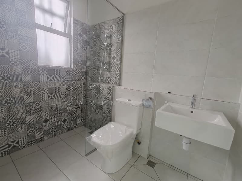 2-storey Terraced House for Rent in Kota Kinabalu (Sabah) - Gavin Chia - Bathroom - PropertyGuru.com.my