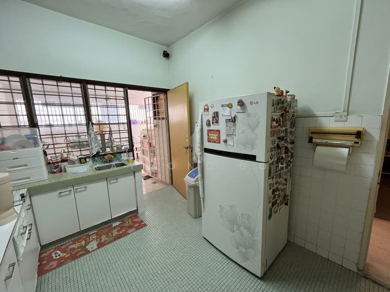 Taman Segar untuk Untuk Dijual - RM 930,000, Apr 2026 - Kitchen - PropertyGuru.com.my