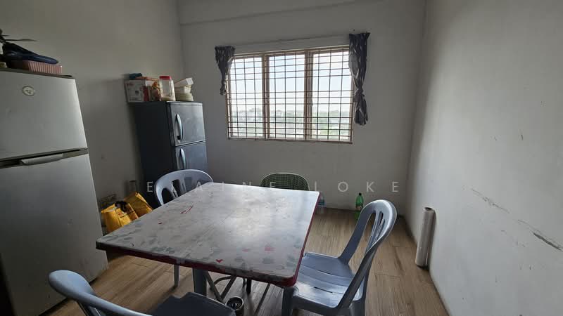 Kemuning Aman untuk Untuk Dijual - RM 240,000, Mac 2026 - Dining Room - PropertyGuru.com.my