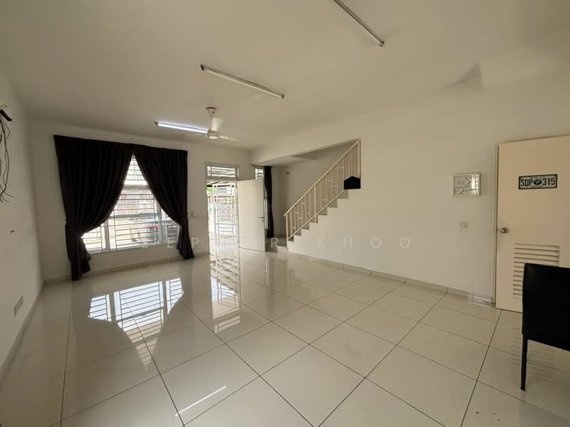2-storey Terraced House for Sale in Setia Eco Village (Gelang Patah) - Zephyr Khoo - Living Room - PropertyGuru.com.my