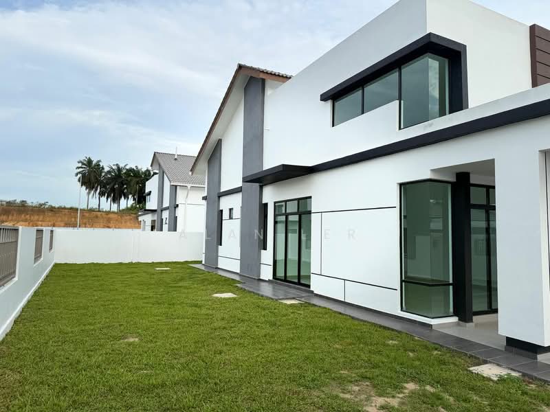 Semi-Detached House for Sale in Bandar Putra (Kulai) - Alan Ler - PropertyGuru.com.my