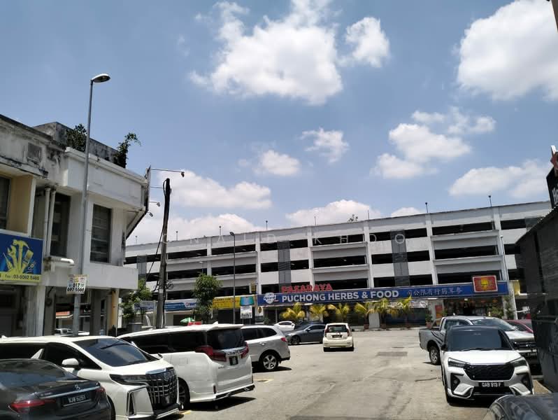 Shop for Rent in Bandar Puteri Puchong (Puchong) - Ronald Khoo - Exterior - PropertyGuru.com.my