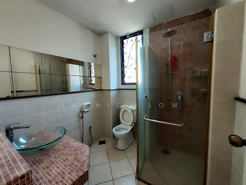 Rumah Teres 2.5 Tingkat untuk Dijual di Taman Puchong Hartamas (Puchong) - Shanice Low - Bathroom - PropertyGuru.com.my