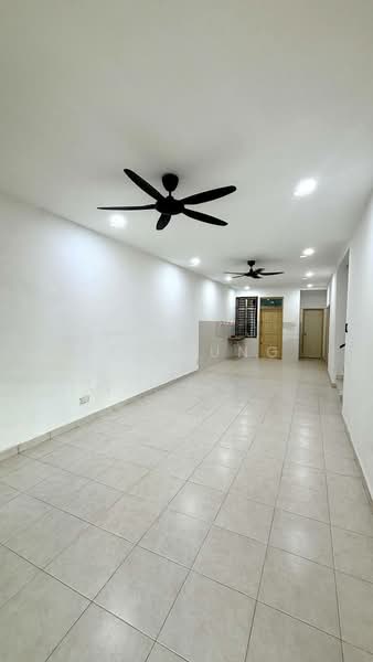 1.5-storey Terraced House for Sale at Flat Taman Pelangi Indah - Ray Tung - Interior - PropertyGuru.com.my