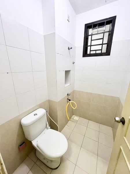 Cluster House for Sale in Austin Heights (Tebrau) - Yik Tat - Bathroom - PropertyGuru.com.my
