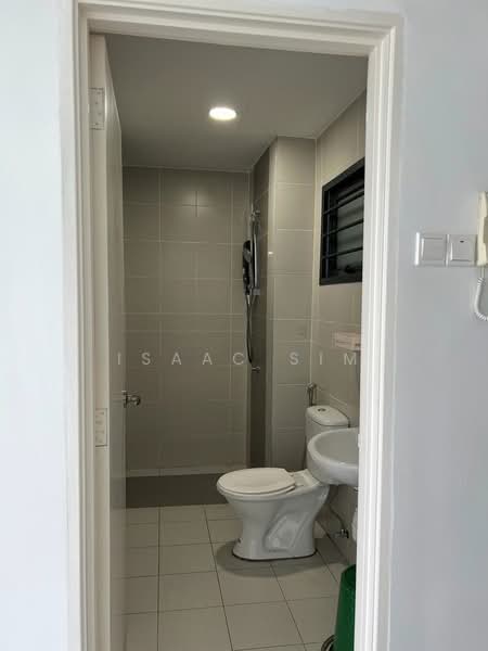 Kiara Plaza untuk Untuk Disewa - RM 850 /bulan, Mac 2026 - Bathroom - PropertyGuru.com.my