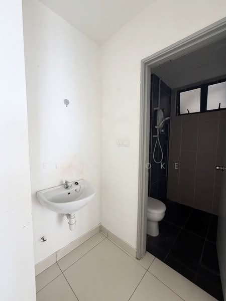 Service Residence for Sale at You Vista @ You City - Elaine Loke - Bathroom - PropertyGuru.com.my