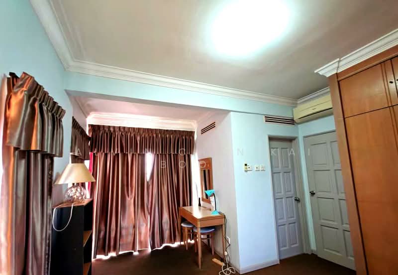 Condominium for Sale at The Golden Coast - Alvin Chan Kai Boon - Master Room - PropertyGuru.com.my