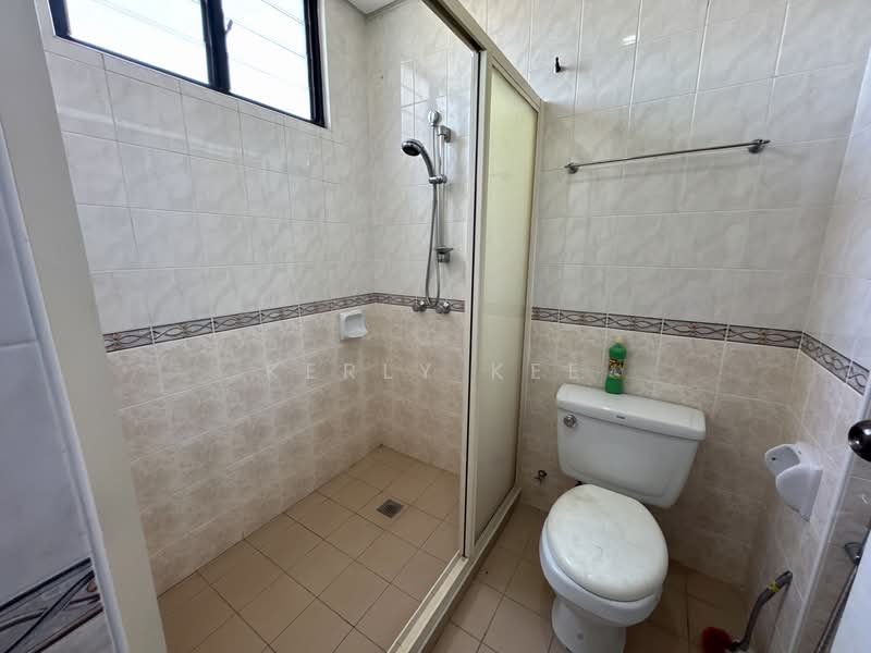 Condominium for Sale at Sri Pangkor Condominium - Kerly Kee - Bathroom - PropertyGuru.com.my