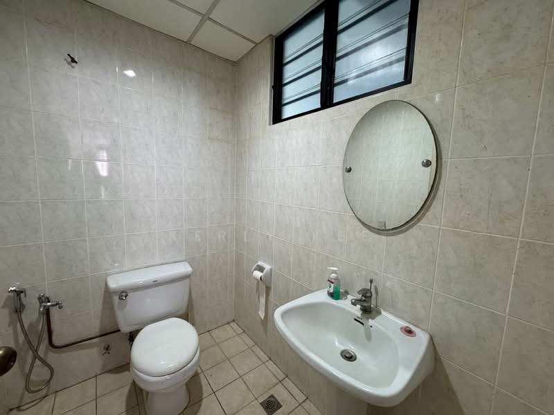 Condominium for Sale at Sri Pangkor Condominium - Kerly Kee - Bathroom - PropertyGuru.com.my