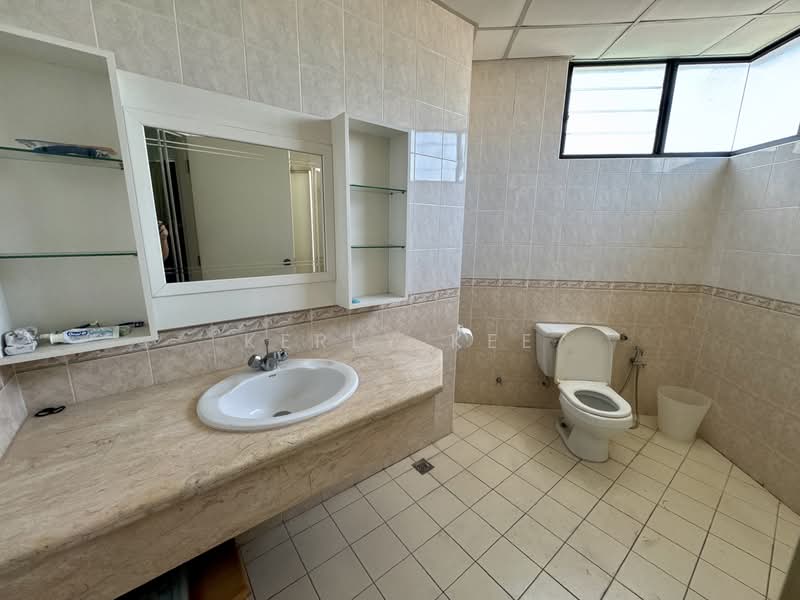 Condominium for Sale at Sri Pangkor Condominium - Kerly Kee - Bathroom - PropertyGuru.com.my