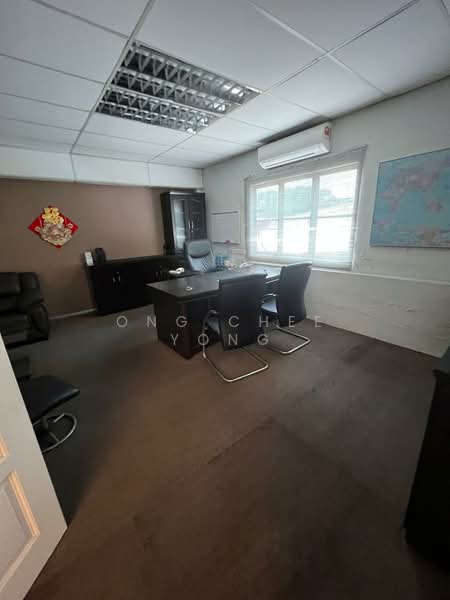 Gudang untuk Disewa di Kota Kemuning (Shah Alam) - Ong Chee Yong - Study - PropertyGuru.com.my