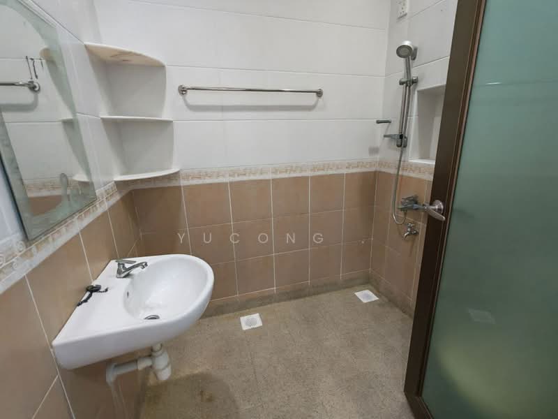 Sutera Utama Suteras Utamas untuk Untuk Dijual - RM 1,800,000, Mac 2026 - Bathroom - PropertyGuru.com.my