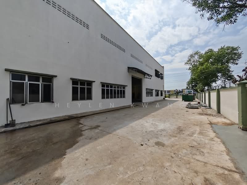 Factory for Rent in Kampung Bukit Kemuning (Shah Alam) - Heylen Kwang - Exterior - PropertyGuru.com.my